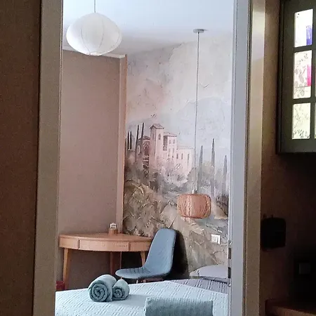 Gloria Mundi Apartment *